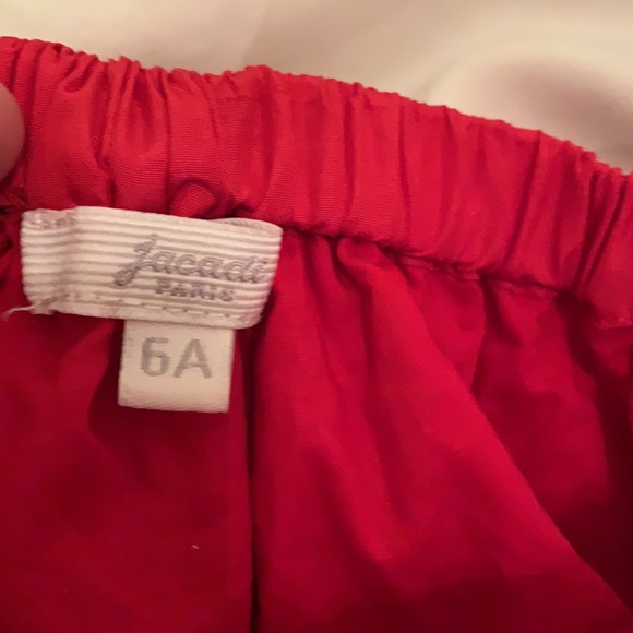 Beautiful red skirt - Picture 2 of 2